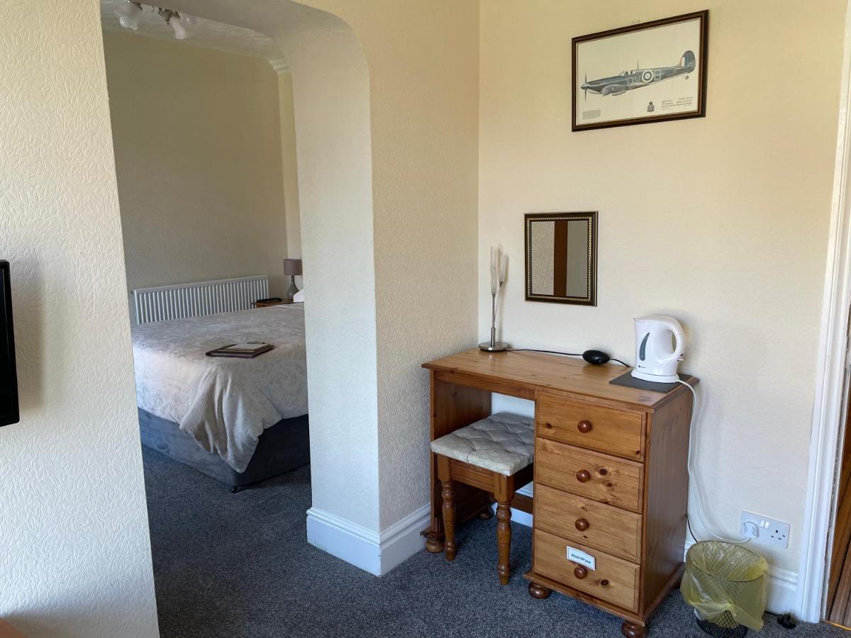 كارنارفون Bron Menai Guest House المظهر الخارجي الصورة